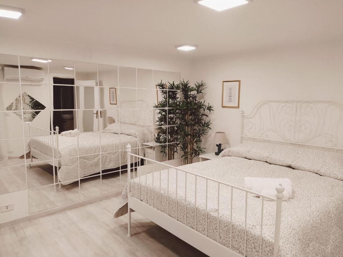 Interno25 Apartment Taranto Luaran gambar